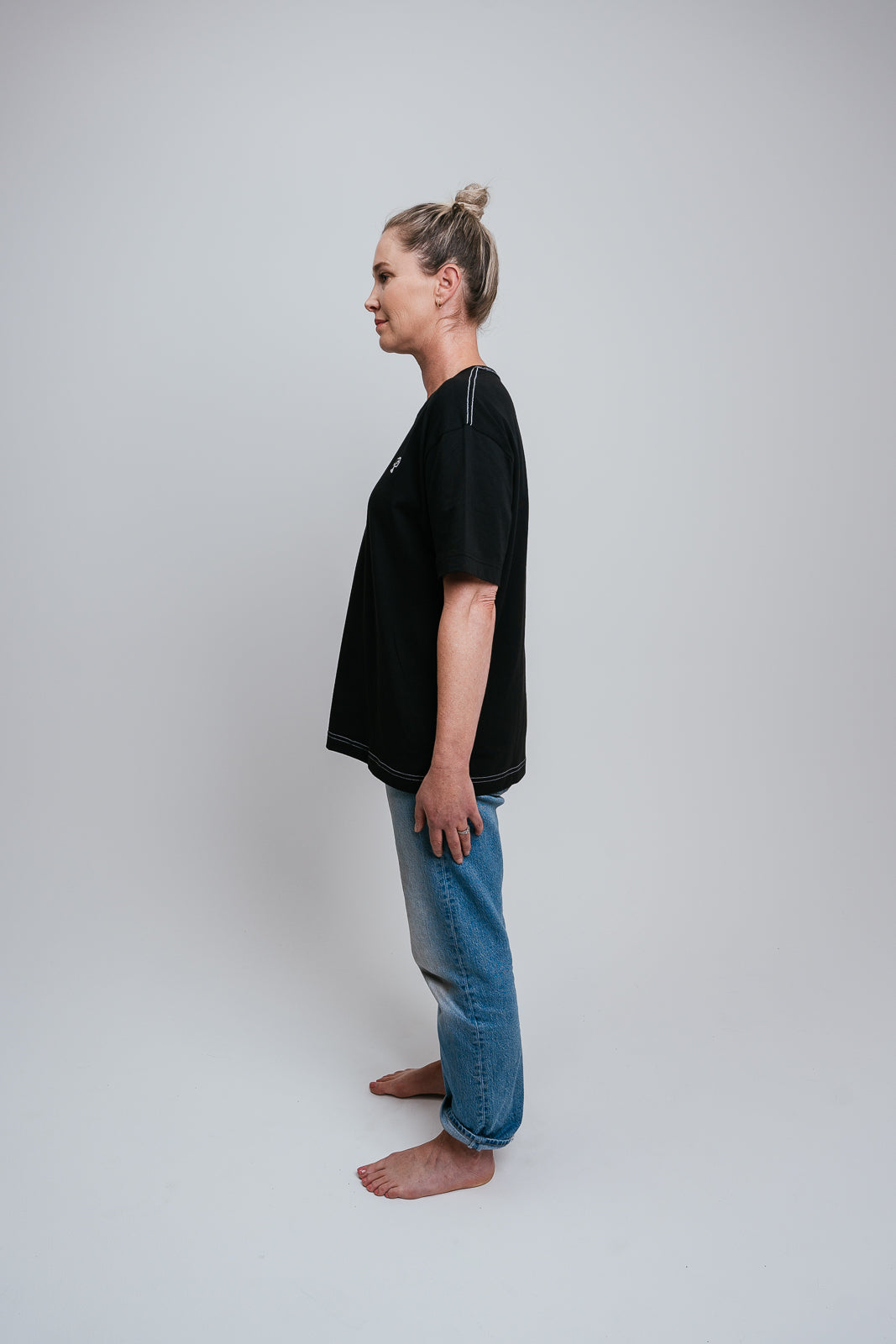Friend Tee | Black | Womens