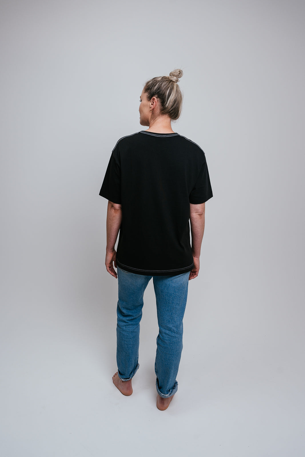 Friend Tee | Black | Womens