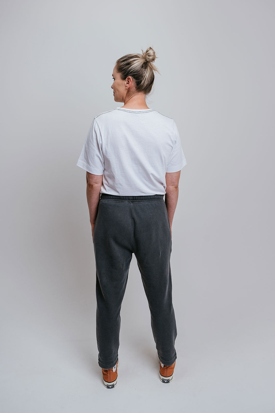 Homer Trackie | Carbon | Womens SOLD OUT